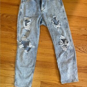 Hollister Women’s High-Rise Mom Jean Light Blue Jeans